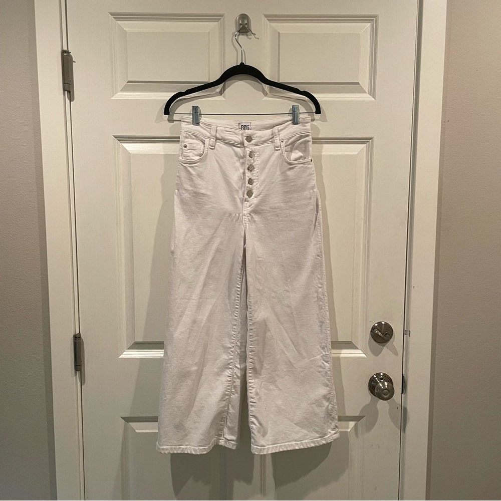 UO White Jean
